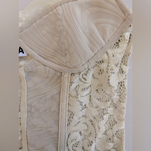 I Am Gia Elena Top - Picture 3 of 5